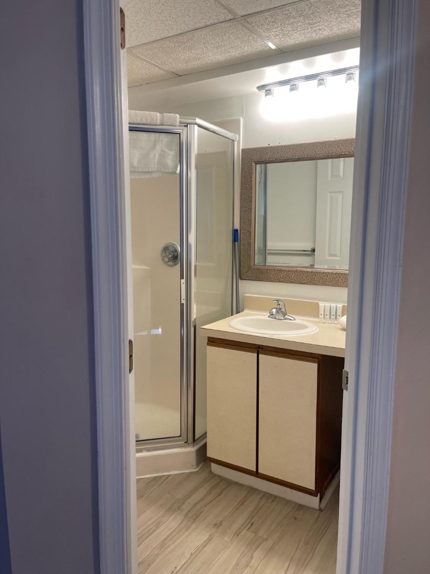 Executive Suites Winchester Eksteriør bilde